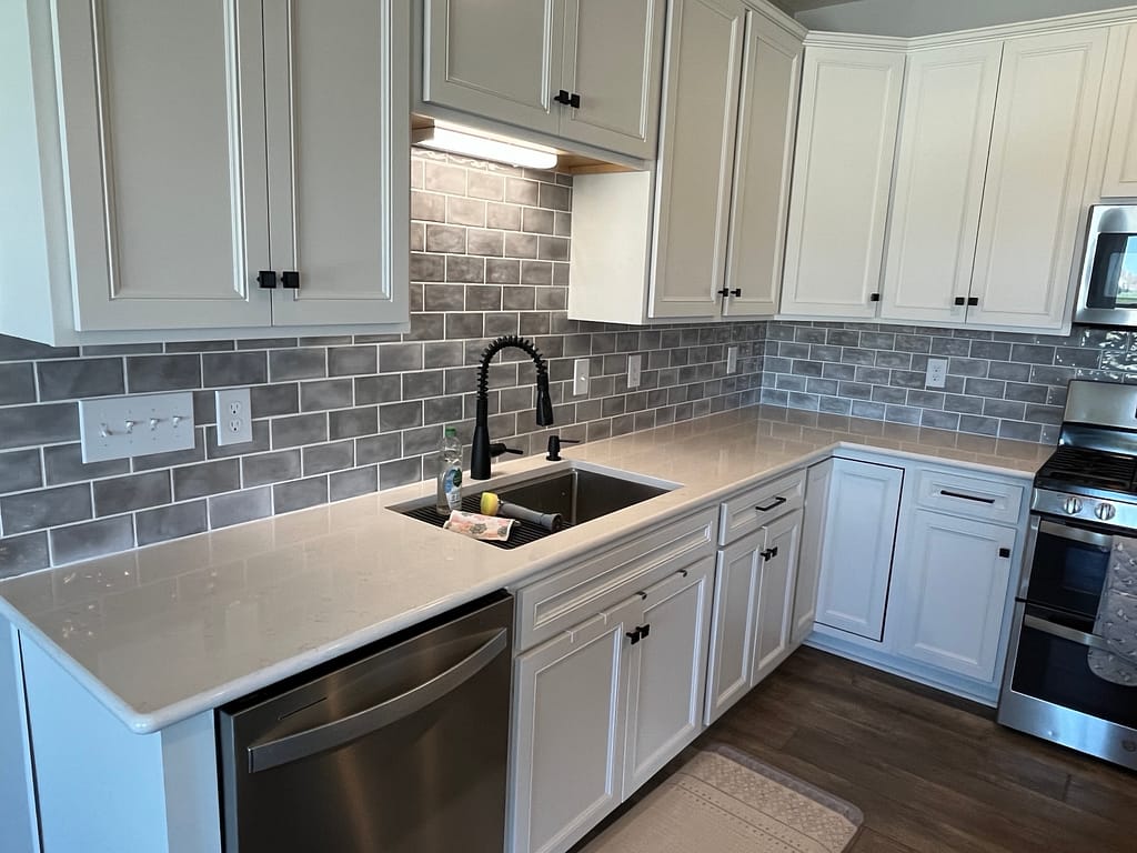 Kitchen backsplash